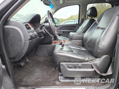 Zdjęcie 7 z 13 samochodu: 2013 CHEVROLET TAHOE K1500 LTZ VIN:1GNSKCE02DR370792 - miniatura