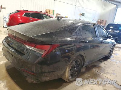 Trzecie zdjęcie samochodu z tyłu: 2023 HYUNDAI ELANTRA SEL VIN:KMHLM4AG1PU392229 - miniatura