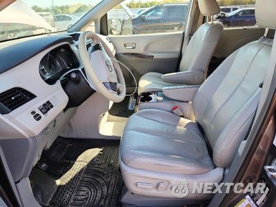 Zdjęcie 7 z 13 samochodu: 2014 TOYOTA SIENNA XLE 8-PASSENGER VIN:5TDYK3DC5ES454543 - miniatura
