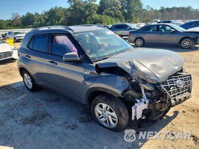 Czwarte zdjęcie samochodu z boku: 2020 HYUNDAI VENUE SEL VIN:KMHRC8A33LU015106 - miniatura