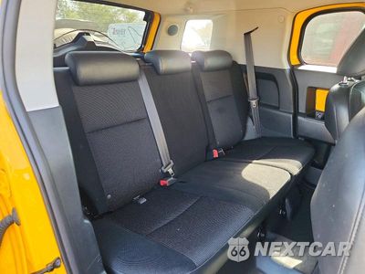 Zdjęcie 10 z 12 samochodu: 2007 TOYOTA FJ CRUISER BASE VIN:JTEBU11F070018154 - miniatura