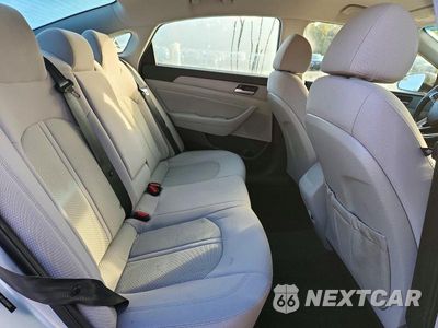Zdjęcie 10 z 12 samochodu: 2018 HYUNDAI SONATA SEL VIN:5NPE34AFXJH596441 - miniatura