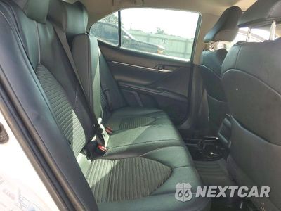 Zdjęcie 10 z 12 samochodu: 2018 TOYOTA CAMRY SE VIN:4T1B11HK4JU101212 - miniatura