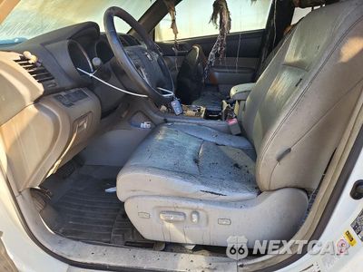 Zdjęcie 7 z 12 samochodu: 2010 TOYOTA HIGHLANDER HYBRID LIMITED VIN:JTEJW3EHXA2041434 - miniatura