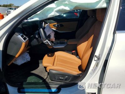 Zdjęcie 7 z 13 samochodu: 2025 BMW 330I VIN:3MW69CW08S8F45684 - miniatura