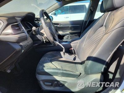 Zdjęcie 7 z 12 samochodu: 2020 TOYOTA CAMRY SE VIN:4T1G11AK6LU961986 - miniatura