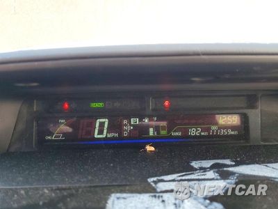 Zdjęcie 9 z 13 samochodu: 2014 TOYOTA PRIUS V THREE VIN:JTDZN3EU2EJ000279 - miniatura