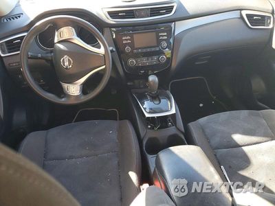 Zdjęcie 8 z 12 samochodu: 2016 NISSAN ROGUE S VIN:KNMAT2MV1GP647943 - miniatura