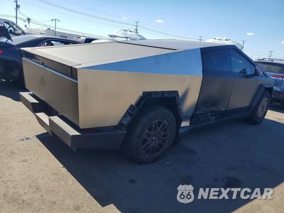 Trzecie zdjęcie samochodu z tyłu: 2025 TESLA CYBERTRUCK VIN:7G2CEHED8SA067193 - miniatura