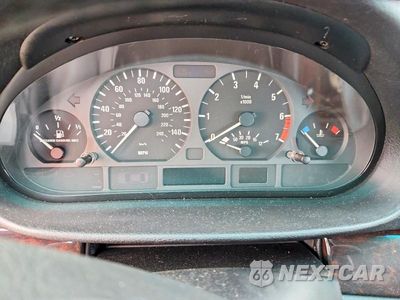 Zdjęcie 9 z 13 samochodu: 2002 BMW 325 I VIN:WBAET37452NJ18345 - miniatura