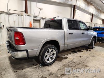 Trzecie zdjęcie samochodu z tyłu: 2025 RAM 1500 BIG HORN/LONE STAR VIN:1C6SRFFP7SN532509 - miniatura