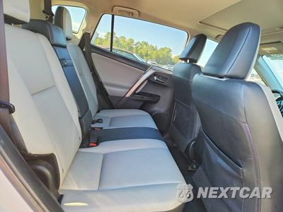 Zdjęcie 11 z 13 samochodu: 2016 TOYOTA RAV4 HV LIMITED VIN:JTMDJREV7GD031840 - miniatura