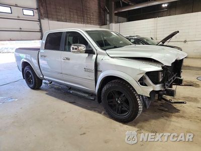 Czwarte zdjęcie samochodu z boku: 2017 RAM 1500 LARAMIE VIN:1C6RR7NT2HS764335 - miniatura