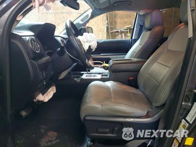 Zdjęcie 7 z 12 samochodu: 2018 TOYOTA TUNDRA SR5 VIN:5TFUY5F19JX760492 - miniatura