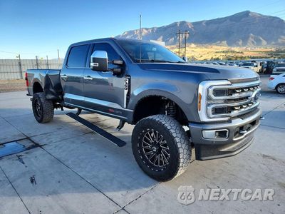 Czwarte zdjęcie samochodu z boku: 2024 FORD F350 SUPER DUTY VIN:1FT8W3BM5RED99751 - miniatura