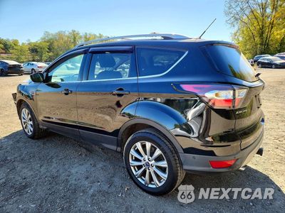 Drugie zdjęcie samochodu z przodu: 2017 FORD ESCAPE TITANIUM VIN:1FMCU9J98HUA07135 - miniatura