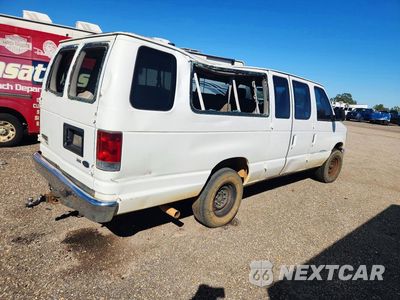 Trzecie zdjęcie samochodu z tyłu: 2013 FORD ECONOLINE E350 SUPER DUTY WAGON VIN:1FBSS3BL4DDA00095 - miniatura