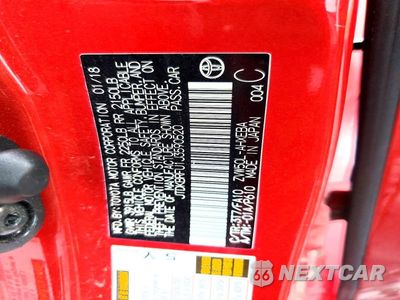 Zdjęcie 12 z 12 samochodu: 2018 TOYOTA PRIUS TWO VIN:JTDKBRFU1J3590520 - miniatura