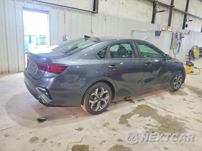 Trzecie zdjęcie samochodu z tyłu: 2020 KIA FORTE LXS VIN:3KPF24ADXLE222327 - miniatura