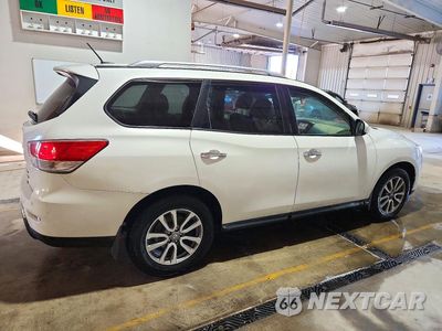 Trzecie zdjęcie samochodu z tyłu: 2013 NISSAN PATHFINDER S VIN:5N1AR2MM2DC650628 - miniatura