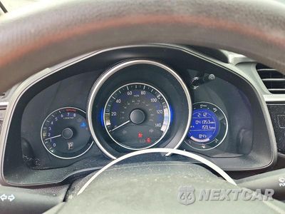 Zdjęcie 9 z 13 samochodu: 2017 HONDA FIT LX VIN:3HGGK5H58HM711168 - miniatura