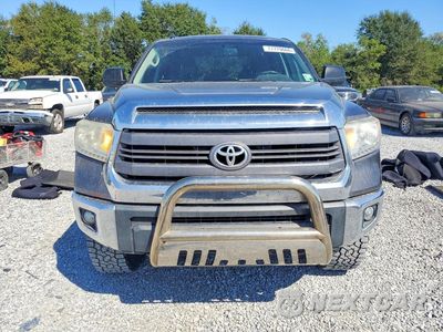 Piąte zdjęcie samochodu w środku: 2014 TOYOTA TUNDRA CREWMAX SR5 VIN:5TFDW5F1XEX381612 - miniatura