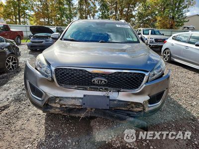 Piąte zdjęcie samochodu w środku: 2017 KIA SORENTO LX VIN:5XYPGDA30HG265145 - miniatura