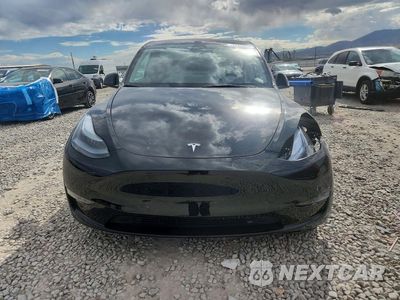 Piąte zdjęcie samochodu w środku: 2025 TESLA MODEL Y VIN:7SAYGDEF9SF299286 - miniatura