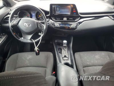 Zdjęcie 8 z 13 samochodu: 2018 TOYOTA C-HR XLE PREMIUM VIN:NMTKHMBX3JR042940 - miniatura