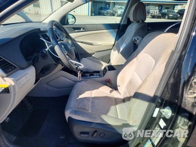 Zdjęcie 7 z 13 samochodu: 2018 HYUNDAI TUCSON SEL VIN:KM8J33A47JU603497 - miniatura