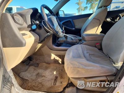 Zdjęcie 7 z 12 samochodu: 2010 TOYOTA RAV4 BASE VIN:JTMBK4DV7AD015850 - miniatura