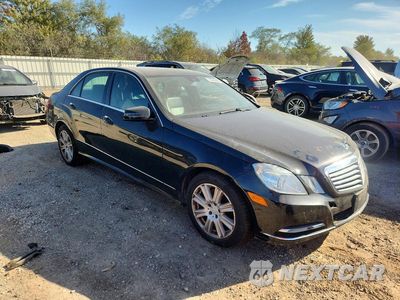 Czwarte zdjęcie samochodu z boku: 2013 MERCEDES-BENZ E-CLASS E350 4MATIC VIN:WDDHF8JB9DA714506 - miniatura