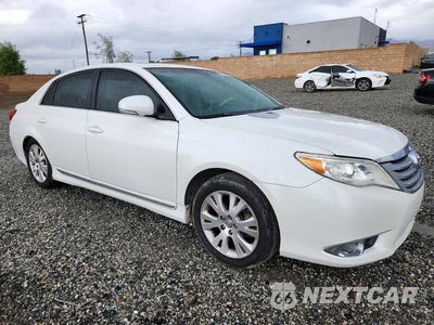 Czwarte zdjęcie samochodu z boku: 2011 TOYOTA AVALON BASE VIN:4T1BK3DB6BU418778 - miniatura