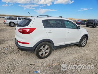 Trzecie zdjęcie samochodu z tyłu: 2012 KIA SPORTAGE LX VIN:KNDPBCA23C7236180 - miniatura