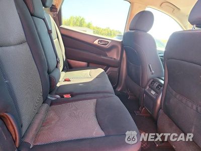 Zdjęcie 11 z 13 samochodu: 2017 NISSAN PATHFINDER SV VIN:5N1DR2MN9HC676297 - miniatura