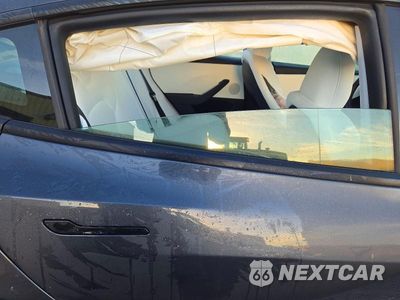 Zdjęcie 10 z 12 samochodu: 2024 TESLA MODEL 3 VIN:5YJ3E1EB4RF754676 - miniatura