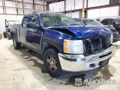 Czwarte zdjęcie samochodu z boku: 2013 CHEVROLET SILVERADO K1500 LT VIN:1GCRKSE73DZ387373 - miniatura