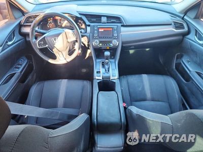 Zdjęcie 8 z 13 samochodu: 2017 HONDA CIVIC LX VIN:19XFC2F51HE026545 - miniatura
