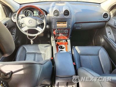Zdjęcie 8 z 13 samochodu: 2010 MERCEDES-BENZ GL 550 4MATIC VIN:4JGBF8GE8AA600845 - miniatura