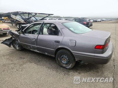 Drugie zdjęcie samochodu z przodu: 1998 TOYOTA CAMRY LE VIN:4T1BG22K0WU231539 - miniatura