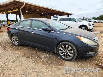 Czwarte zdjęcie samochodu z boku: 2012 HYUNDAI SONATA SE VIN:5NPEC4AC3CH389737 - miniatura