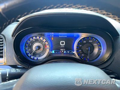 Zdjęcie 8 z 10 samochodu: 2019 CHRYSLER 300 S VIN:2C3CCABG7KH637281 - miniatura