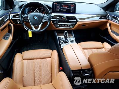 Zdjęcie 8 z 12 samochodu: 2021 BMW 530 XI VIN:WBA13BJ01MWW93666 - miniatura