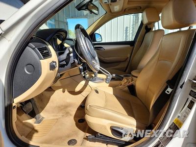 Zdjęcie 7 z 12 samochodu: 2015 BMW X1 XDRIVE28I VIN:WBAVL1C51FVY25449 - miniatura