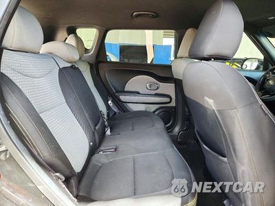 Zdjęcie 10 z 12 samochodu: 2014 KIA SOUL + VIN:KNDJP3A58E7718857 - miniatura