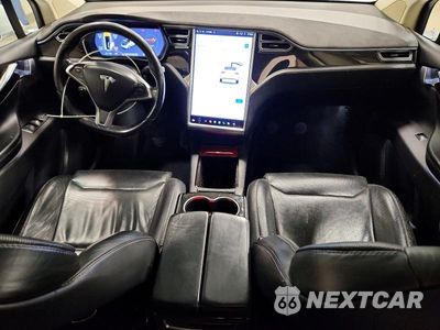 Zdjęcie 8 z 13 samochodu: 2016 TESLA MODEL X VIN:5YJXCAE26GF030329 - miniatura