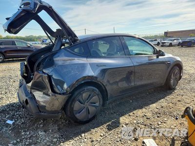 Trzecie zdjęcie samochodu z tyłu: 2026 TESLA MODEL Y VIN:7SAYGDEE6TF626364 - miniatura