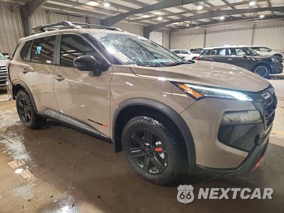 Czwarte zdjęcie samochodu z boku: 2026 NISSAN ROGUE ROCK CREEK VIN:5N1BT3BB9TC831995 - miniatura