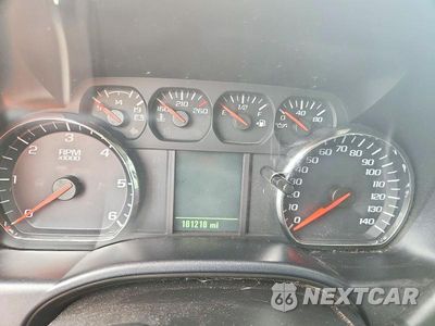 Zdjęcie 9 z 12 samochodu: 2018 CHEVROLET SILVERADO K1500 VIN:3GCUKNEC8JG336083 - miniatura