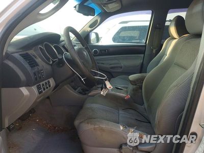 Zdjęcie 7 z 12 samochodu: 2010 TOYOTA TACOMA V6 VIN:3TMLU4EN4AM046183 - miniatura